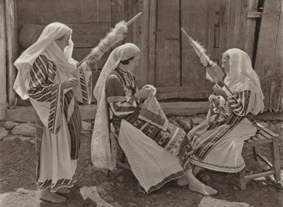 Romania: Tismana, filatrici da Kurt Hielscher