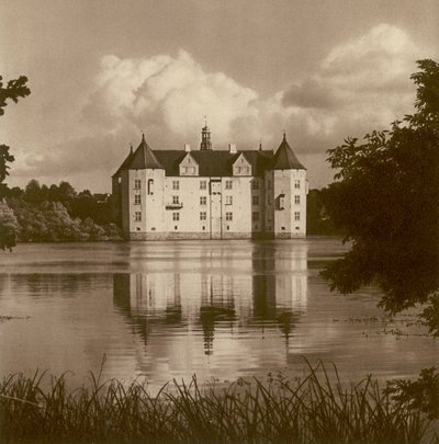 Castello di Glucksburg vicino a Flensburg (Schleswig) (foto in b/n) da Kurt Hielscher