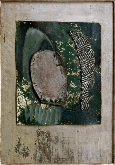Assemblaggio marrone e verde da Kurt Schwitters