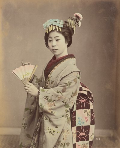 [Giovane donna con ventaglio] da Kusakabe Kimbei