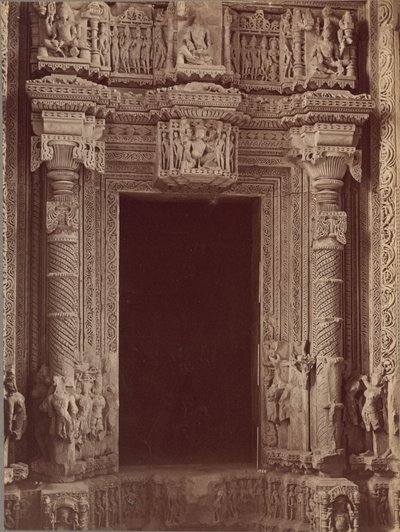 Porta interna del tempio Sas Bahu, Gwalior da Lala Deen Dayal