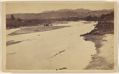 Guardando il San Lorenzo, dal ponte pedonale, Santa Cruz. da Lawrence and Houseworth