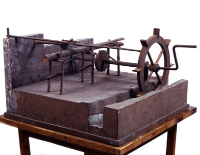 Modello in legno di sega idraulica azionata da ingranaggi e acqua. Realizzato dopo un disegno di Leonardo da Vinci (1452-1519) Museo della Scienza e della Tecnologia, Milano da Leonardo da (after) Vinci