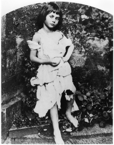 Alice Pleasance Liddell (1852-1934) come la mendicante da Lewis Carroll