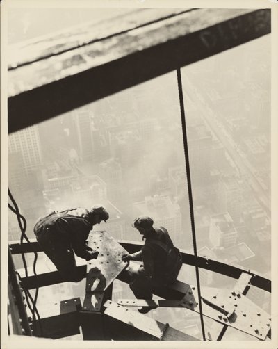Empire State Building, New York da Lewis W. Hine