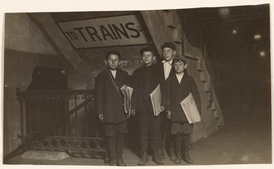 [Quattro newsies all