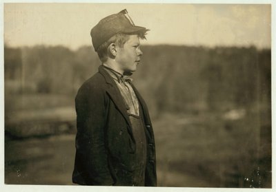 Dave, un giovane spingitore, che sposta tram e carbone, alla miniera di Bessie, Alabama (Sloss-Sheffield Steel and Iron Co), 1910 da Lewis Wickes Hine