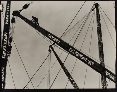 Operaio di un derrick sull