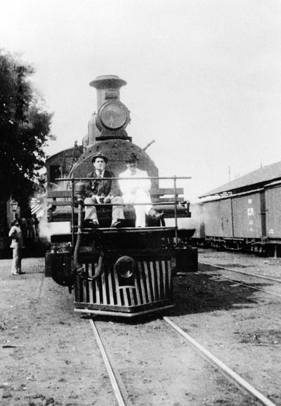 Darius Milhaud e Paul Claudel seduti su un viaggio a vapore mentre 