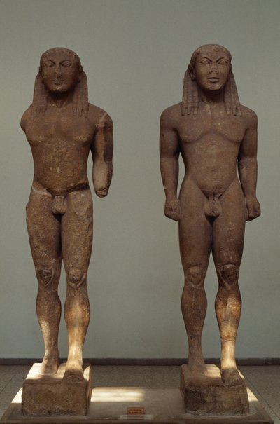 Cleobi e Bitone, ca 610-590 a.C., statue in marmo pario, di Polimede di Argo, dedicate a Delfi dalla città di Argo, Grecia, civiltà greca, VII-VI secolo a.C. da Unbekannt Unbekannt