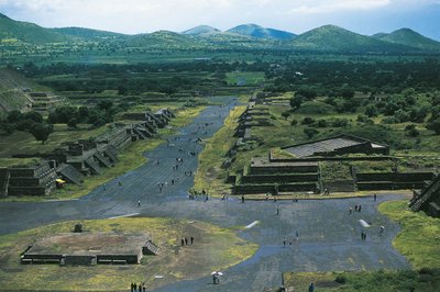 Messico, Bacino del Messico, Città del Messico, Teotihuacan (Città degli Dei), Piramide della Luna e Viale dei Morti da Unbekannt Unbekannt