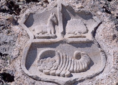 Castiglia e León, Mombeltrán, Castello dei Duchi di Albuquerque, Dettaglio architettonico con stemma da Unbekannt Unbekannt