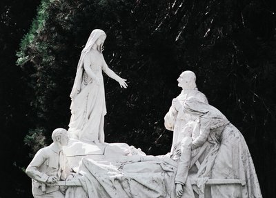 Vergine che guarisce un malato, gruppo scultoreo Salus Infirmorum da Unbekannt Unbekannt
