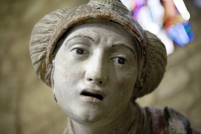 Santa donna con un cappello (pietra dipinta) da Ligier Richier