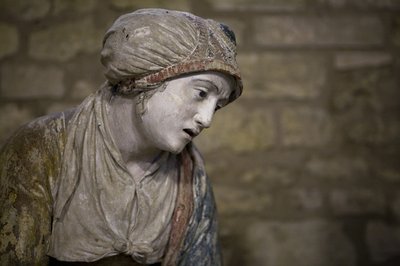 Santa donna con cuffia da Ligier Richier
