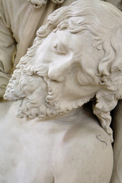 La Sepoltura e lo svenimento della Vergine, dettaglio: testa di Gesù da Ligier Richier