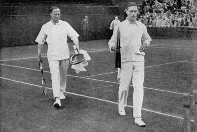 Il Duca di York e il suo partner di doppio Wing Commander Sir Louis Greig, Wimbledon 1926 da London News Agency