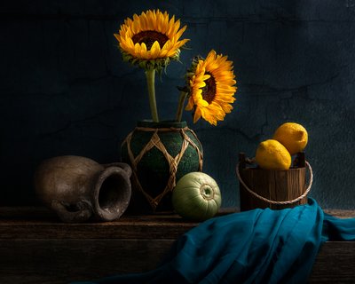 Girasoli e limoni in stile rustico da Louie Luo