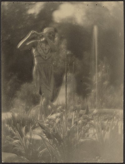 [Ballerina in giardino] da Louis Fleckenstein