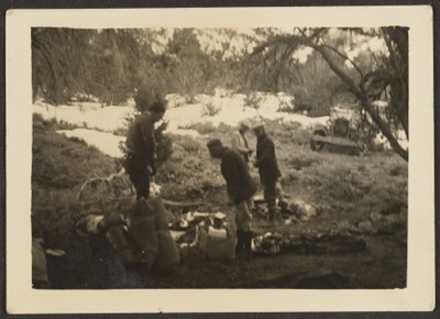 [Figure al campeggio] da Louis Fleckenstein