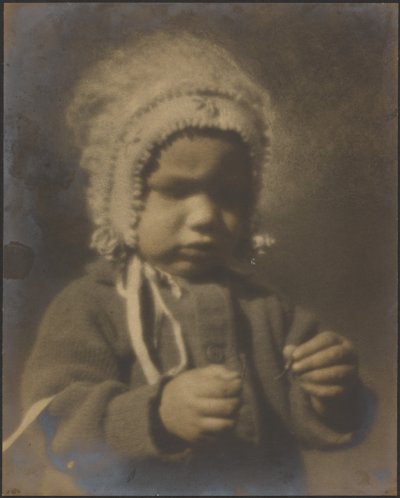[Ritratto di un bambino che indossa un cappellino]. da Louis Fleckenstein