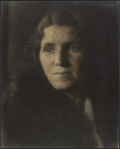 [Ritratto di donna in ombra] da Louis Fleckenstein