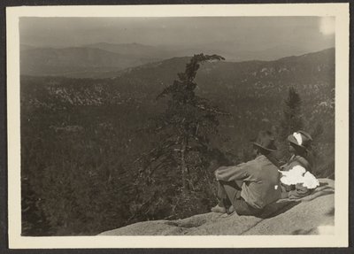 [Due uomini sul fianco della montagna] da Louis Fleckenstein