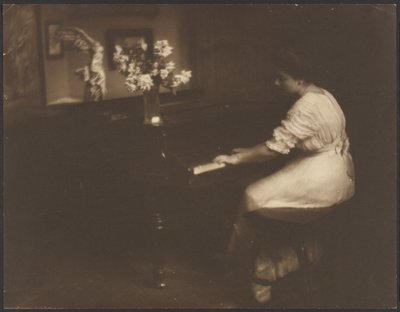 [Donna che suona il pianoforte] da Louis Fleckenstein