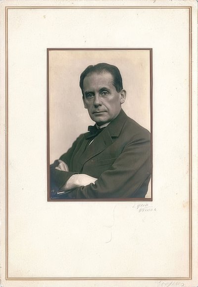 Walter Gropius da Louis Held