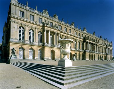 Sezione principale della facciata del giardino, 1668-84 da Louis Le Vau