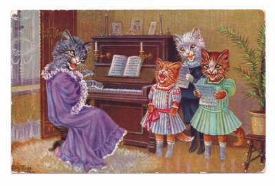 Cartolina edoardiana di quattro gatti vestiti con abiti umani intorno a un pianoforte che cantano, c.1910 da Louis Wain