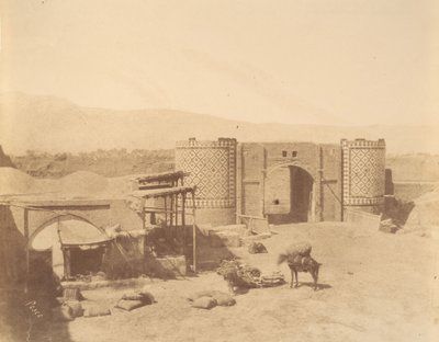 Porta del Governo, Teheran, Iran da Luigi Pesce
