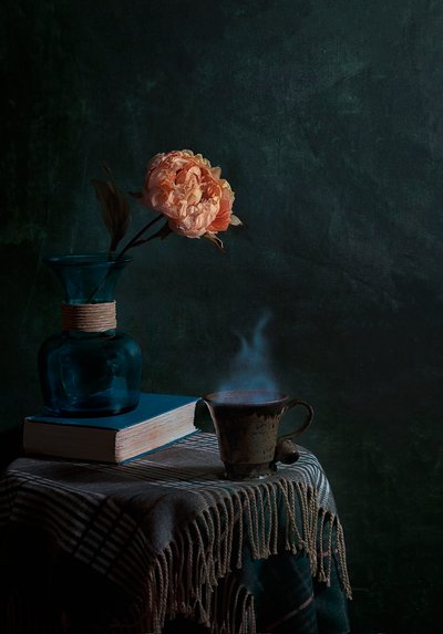 Peonia e tazza fumante da Lydia Jacobs
