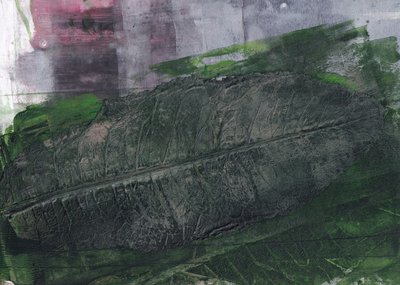 Impronta di foglia verde scuro da Maira Ribena
