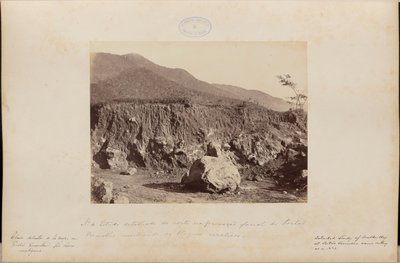 Studio dettagliato del taglio nella formazione glaciale di Red Gate che mostra i blocchi erratici da Marc Ferrez