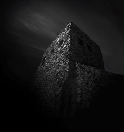 La Torre di Pietra Oscura da Margaret Halaby