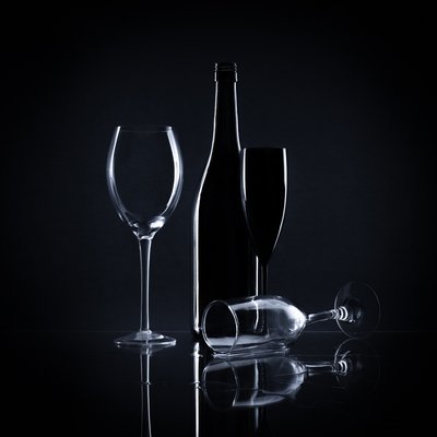Elegante natura morta con vino da Margareth Perfoncio