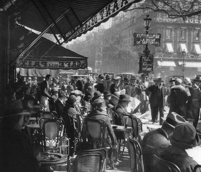 Café de la Paix, Parigi, 1937 da Martin Hurlimann