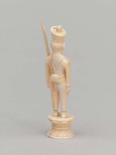 Pedone bianco, pezzo degli scacchi, India, circa 1820 da Master of Coetivy