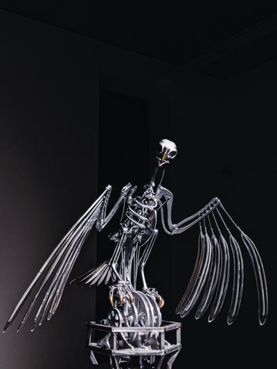 The Nerve Rack, 2019 (Acetale, Acrilico, Alluminio, Ottone, Circuiti elettrici, Vernice, PVC, Resina, Servomotori, Acciaio) da Mat Collishaw