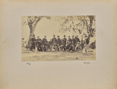 Burnside e il personale da Mathew B. Brady