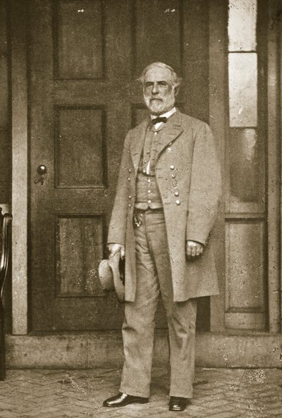 Generale Robert E. Lee fuori dalla sua casa a Richmond, aprile 1865 da Mathew B. Brady