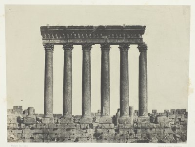 Baalbeck (Eliopoli), colonnato del Tempio del Sole; Siria da Maxime Du Camp