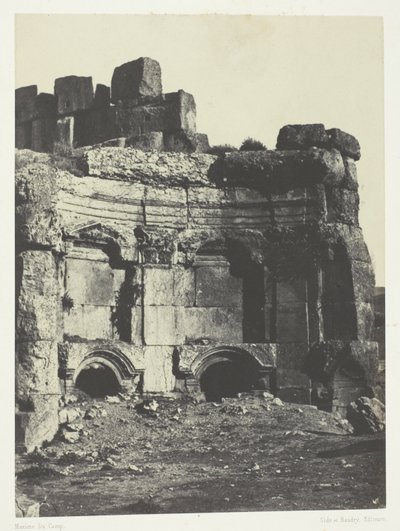 Baalbeck (Eliopoli), emiciclo dei templi del Sole e di Giove; Siria da Maxime Du Camp