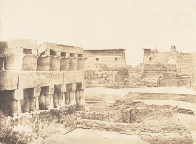 Palazzo e villaggio di Luxor, preso da sud, Tebe, 1849-50 da Maxime Du Camp