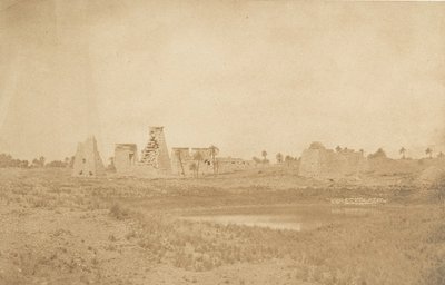 Vista dei propilei del palazzo di Karnak, presa da Sud-Est, 1849-50 da Maxime Du Camp