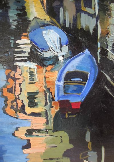 Riflessi sul canale delle barche blu da Maxine Shore