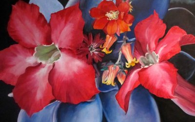 Fiori dai vivaci colori rosso e blu da Maxine Shore