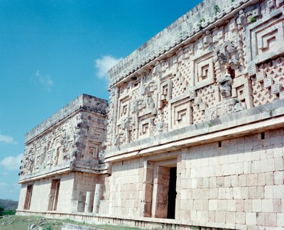 Civiltà precolombiana: veduta del sito di Uxmal da Mayan