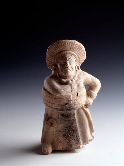 Arte precolombiana, civiltà Maya, periodo classico: statuetta di argilla antropomorfa che rappresenta un giocatore di palla, ha la funzione di strumento musicale. da San Agustin Acasaguastlan El Progeso, Guatemala. Dim. 19x8,5 cm Guatemala, Museo Nazionale da Mayan Mayan